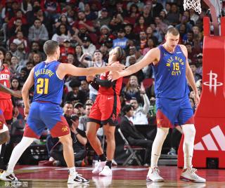 的战略调整 的战略调整